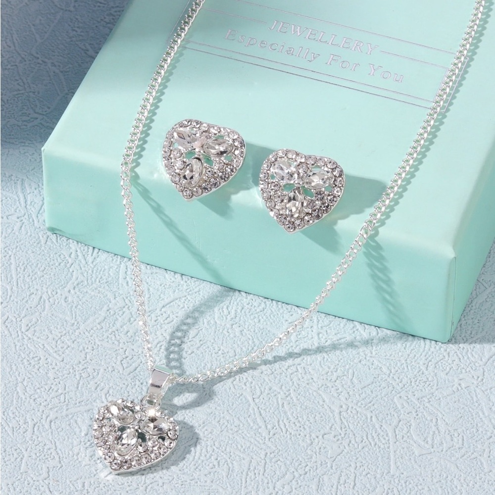 Earring & Necklace set